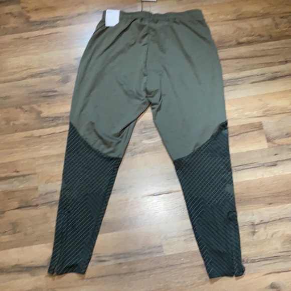 Nike sweatpants - Picture 8 of 9